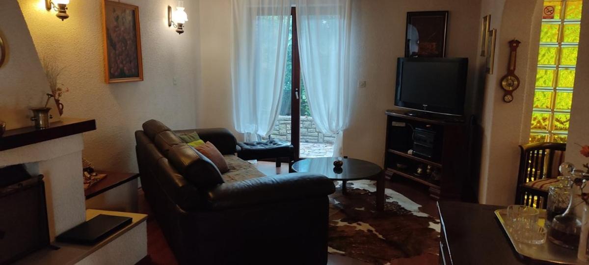 Holiday Home Ermanna Pula Zewnętrze zdjęcie